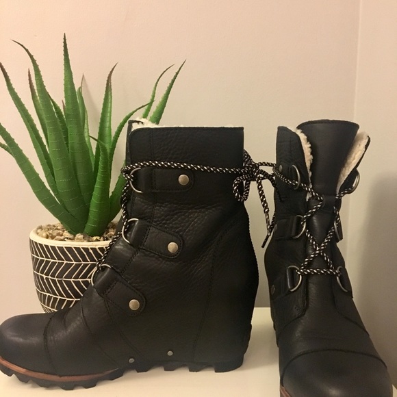 Sorel Joan Of Arctic Wedge Shearling Boots 9.5 - Picture 2 of 8